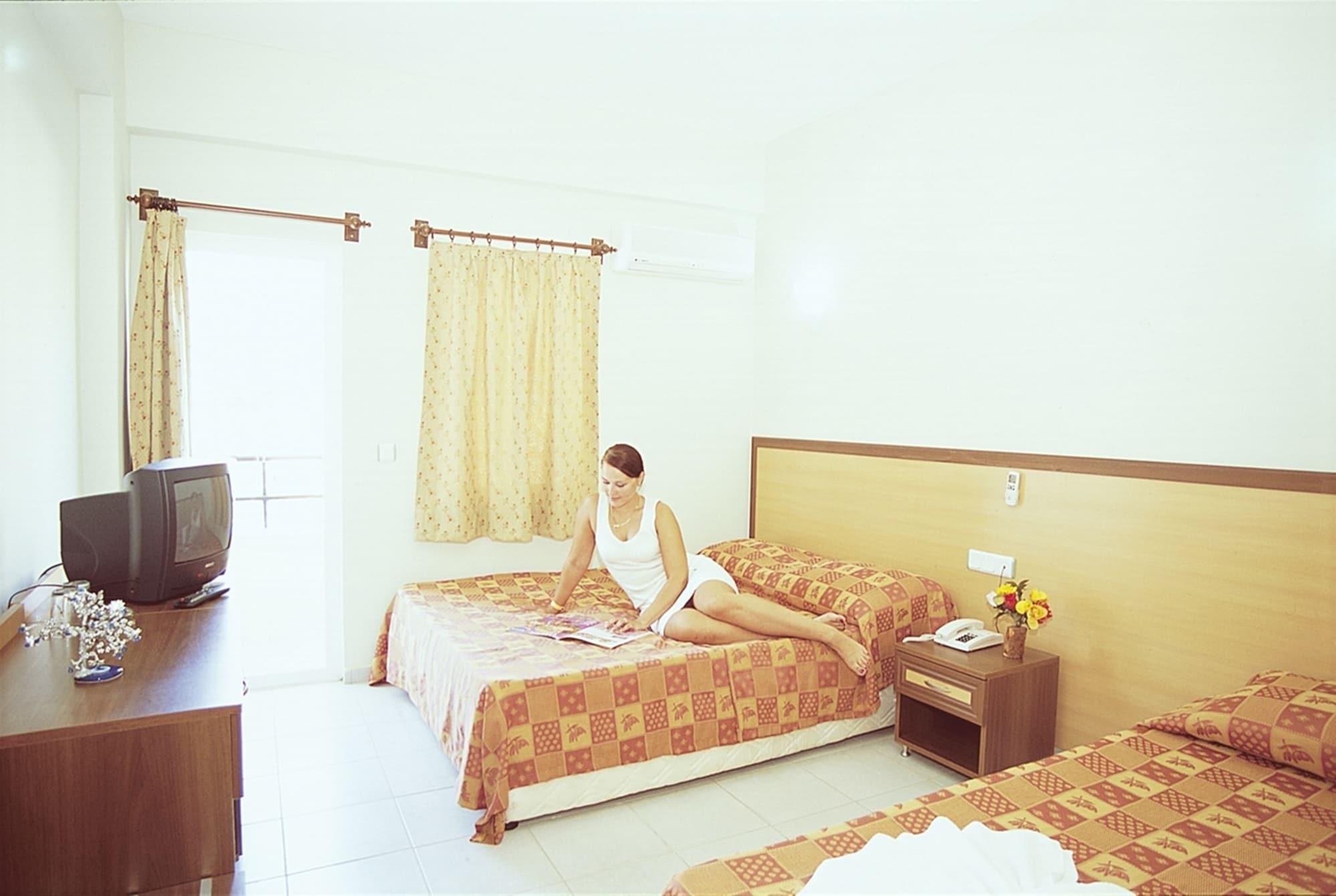 Asia Hotel เกเมร์ ภายนอก รูปภาพ