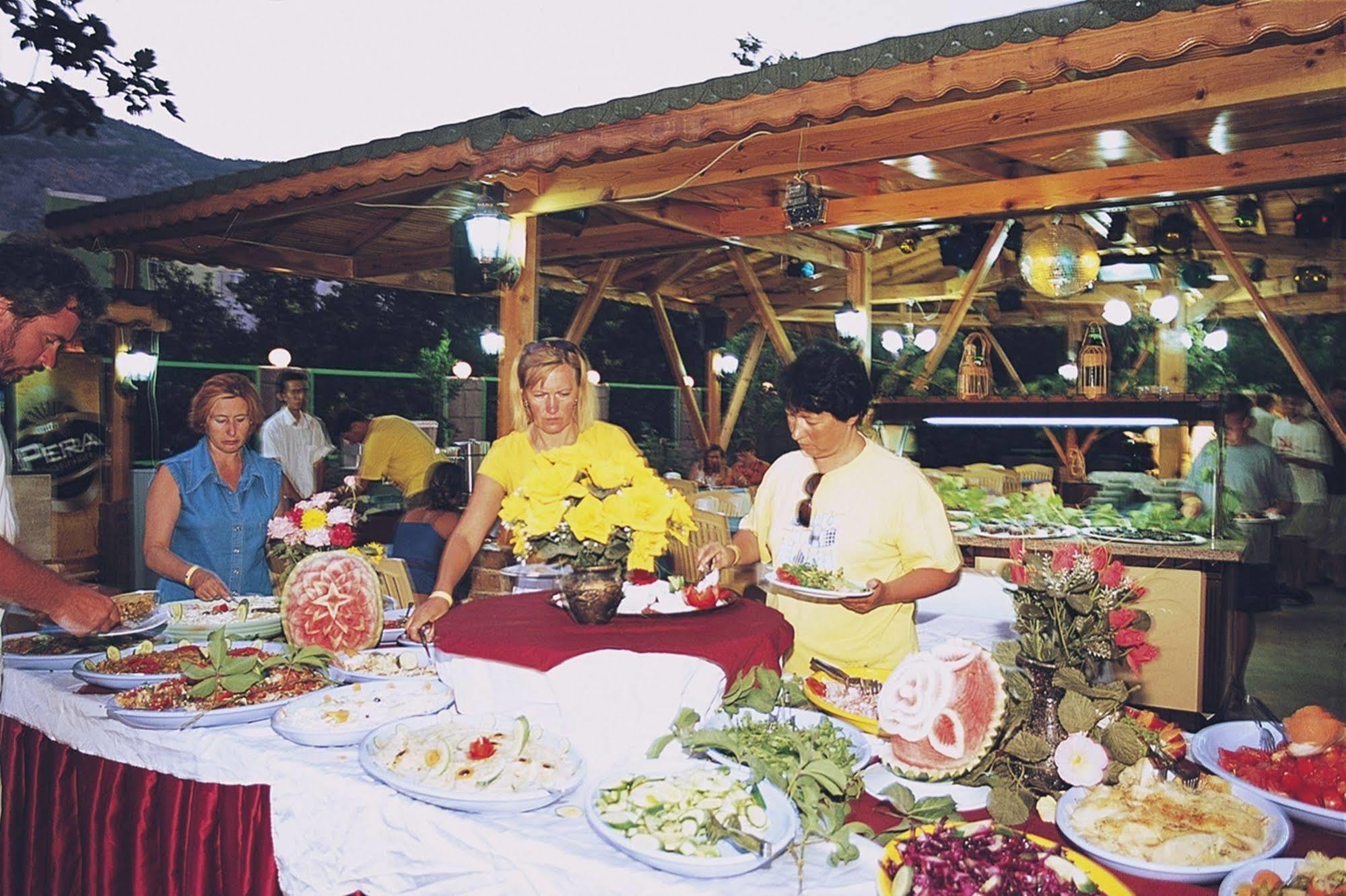 Asia Hotel เกเมร์ ร้านอาหาร รูปภาพ